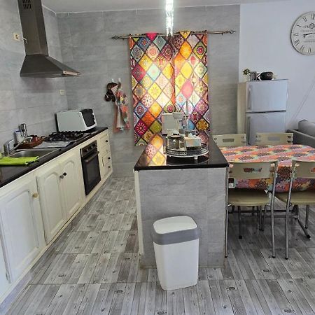 Ain Draham Sejour 1, Appartement Deux Pieces, Prive,Seulement Familles!!! Netflix, Youtube Luaran gambar